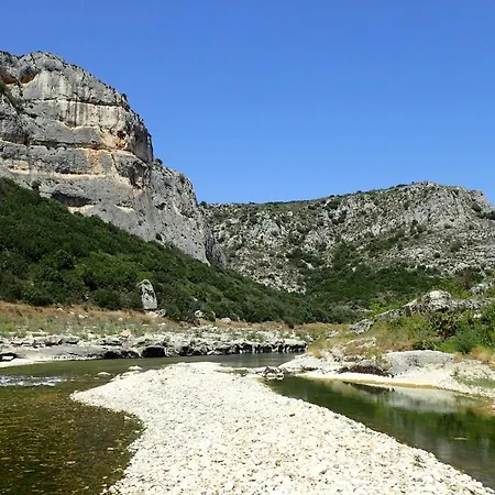 Villa In With Private Pool And Airco Comps (Gard)