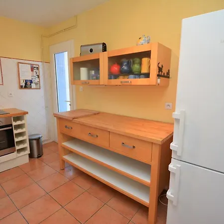 In With Private Pool And Airco *