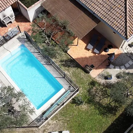 In With Private Pool And Airco فيلة *
