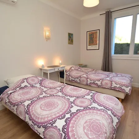 In With Private Pool And Airco Villa